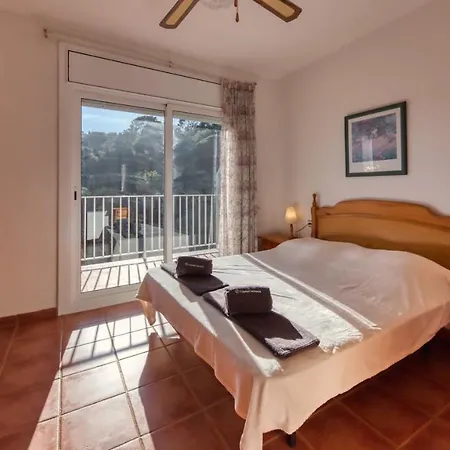 Sant Eloi Sleeps 6 Villa
